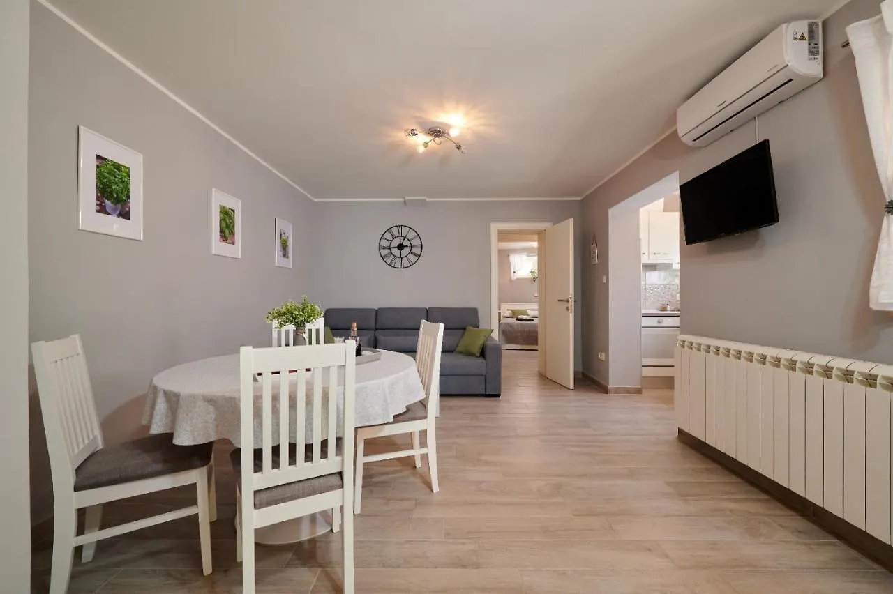 Apartmani Oaza Trogir Apartment
