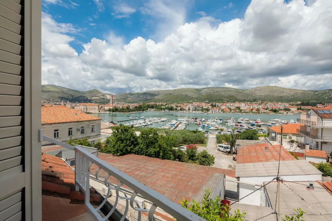Apartmani Oaza Trogir Croatia