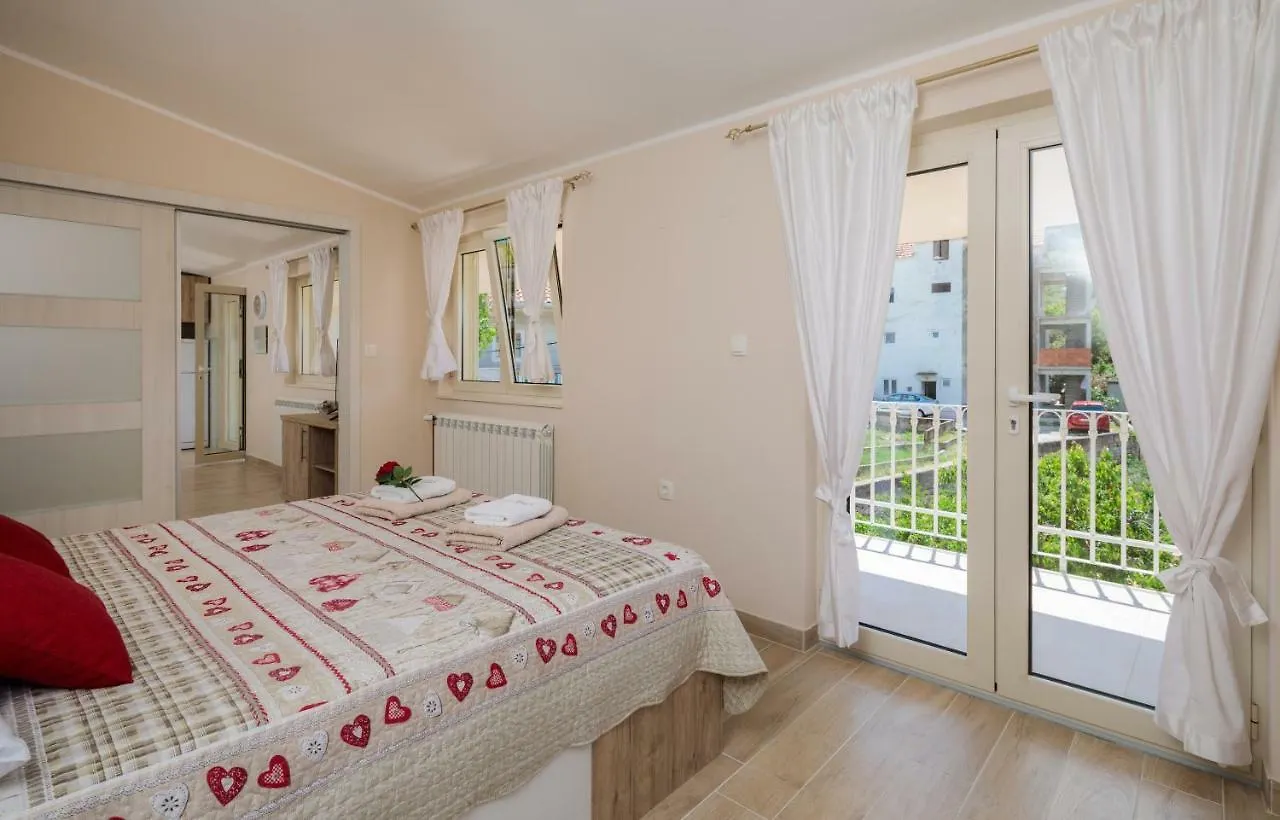 Apartment Apartmani Oaza Trogir Croatia