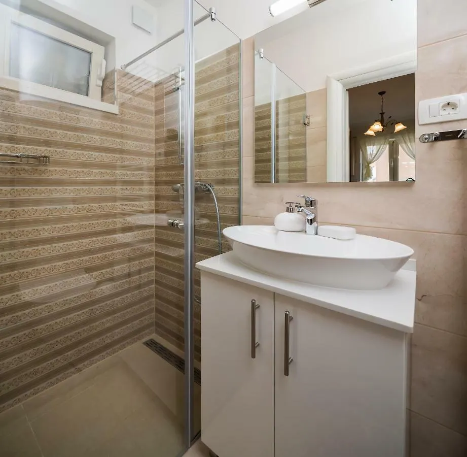 Apartment Apartmani Oaza Trogir Croatia