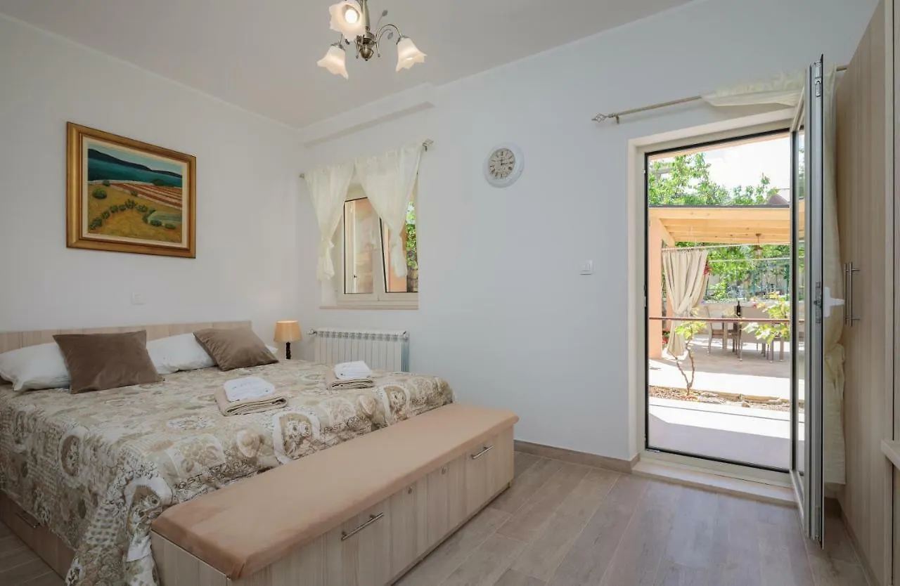 Apartmani Oaza Trogir Apartment